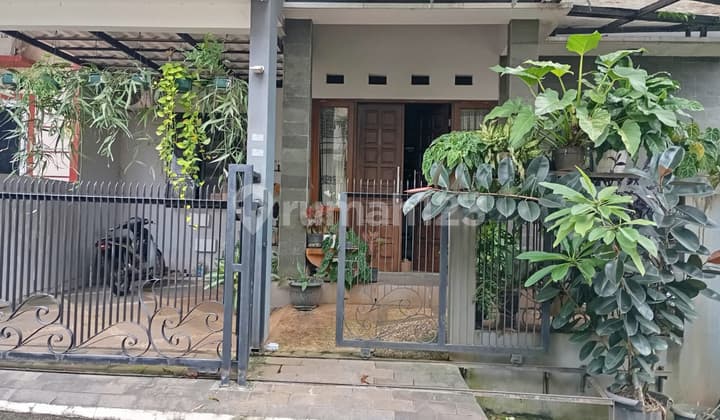 Rumah Siap Huni dengan Hunian Nyaman dan Asri di Pamulang