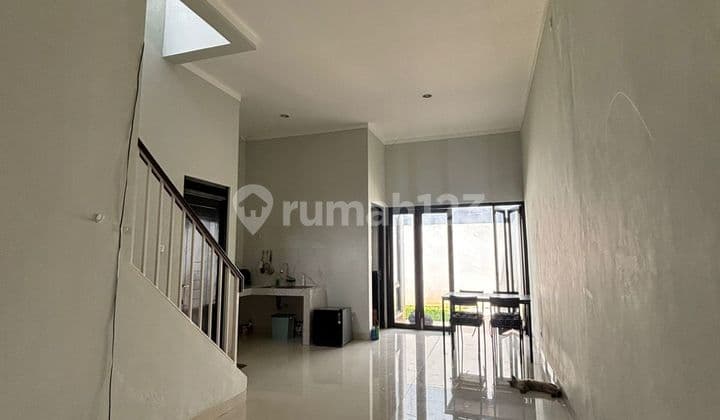 Rumah Hook di Serua Ciputat SHM Dalam Cluster KT 3 KM 3