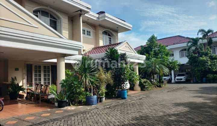 Rumah Siap Huni Nyaman dan Asri di Ciputat