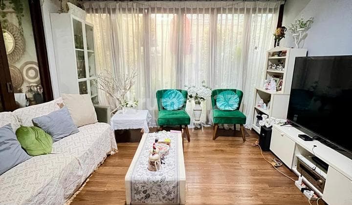 Rumah 2 Lantai Posisi Hook Siap Huni dengan Hunian Nyaman dan Asri @Bintaro Jaya Sektor 9