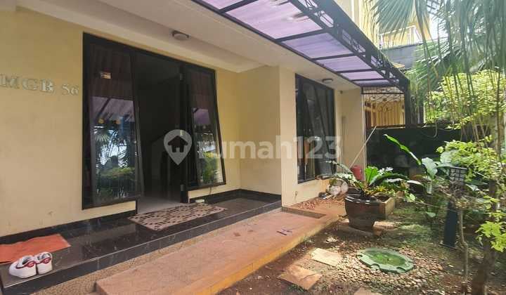 Dijual Rumah 2 Lantai di Graha Raya Bintaro - 5 KT, SHM | Harga Nego
