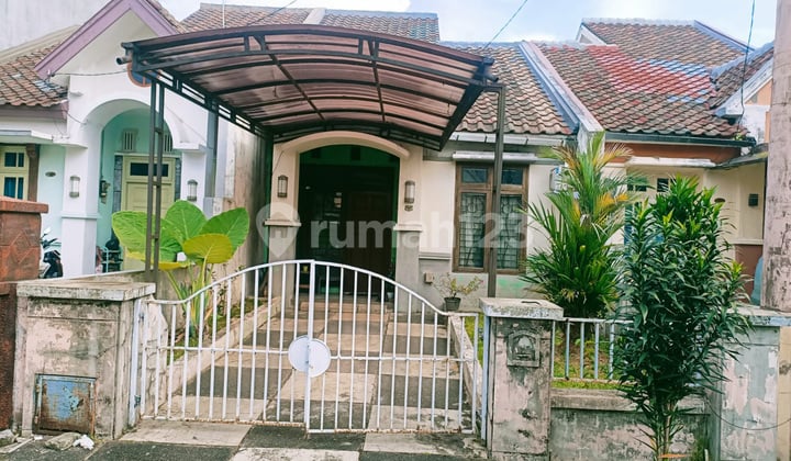 Rumah Siap Huni dengan Hunian Nyaman dan Asri di Pamulang