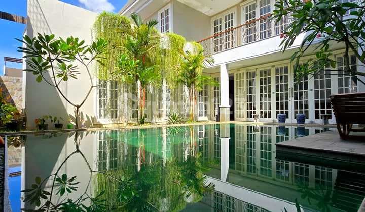 Rumah Hook Ada Kolam Renang Dan Lift Design Skandinavian Dicondet
