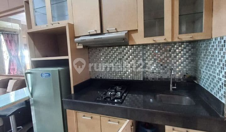Apartemen Puncak Permai, lantai 8 ,2 Kamar Tidur Furnished Bagus, view jalan raya