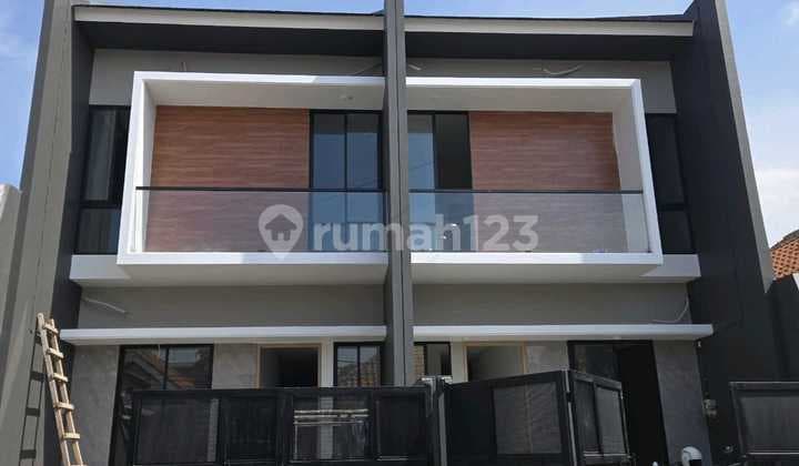 Rumah Dijual Baru 2 Lantai Semalang Indah Sukolilo 2,3M LT 100 LB 150 4+1Kt SHM Hunian Modern Rev.a333