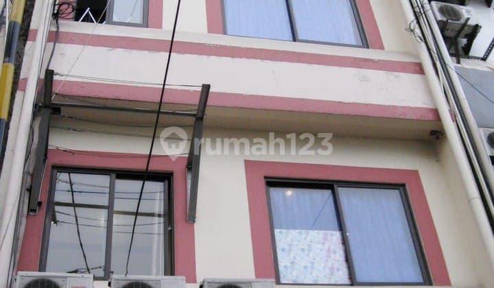 Productive 20-Room Boarding House in a Strategic Location at Hayam Wuruk, Central Jakarta