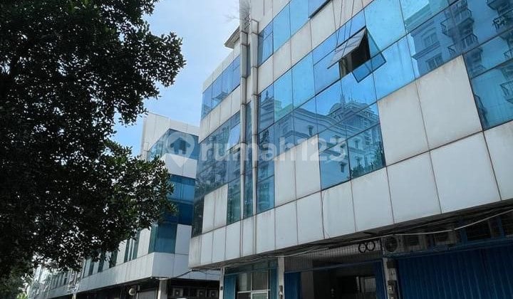 Jual Cepat 2 Unit Ruko Gandeng Di Bawah NJOP Lokasi Sangat Strategis di Kelapa Gading