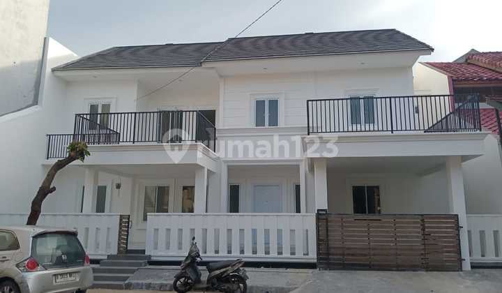 Quick Sale: Beautiful 2-Story House in Villa Melati Mas Complex, BSD City
