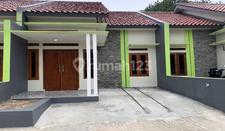Rumah Mewah Harga Murah SHM - Sertifikat Hak Milik