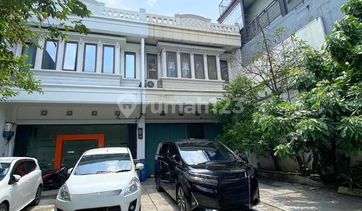 Ruko 3 Lantai Strategis di Jagakarsa - Lenteng Agung