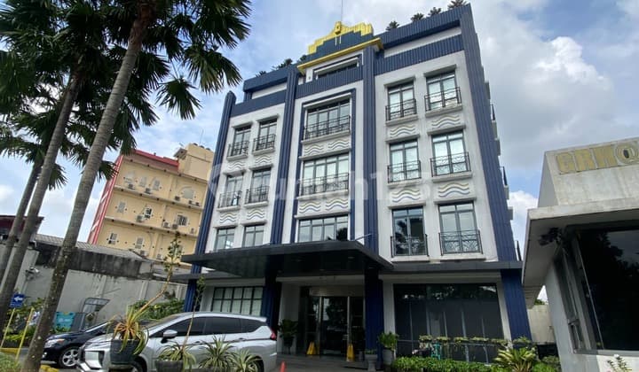 Gedung Komersial Premium di Lebak Bulus - 5 Lantai, Dekat MRT & Tb Simatupang