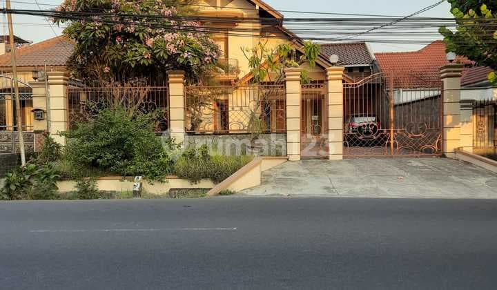 Rumah Besar Murah di Jl Utama Palagan Km 7 Dekat Ke Hyatt, Al Azhar, Ugm, Monjali, Jl Kaliurang, Dll