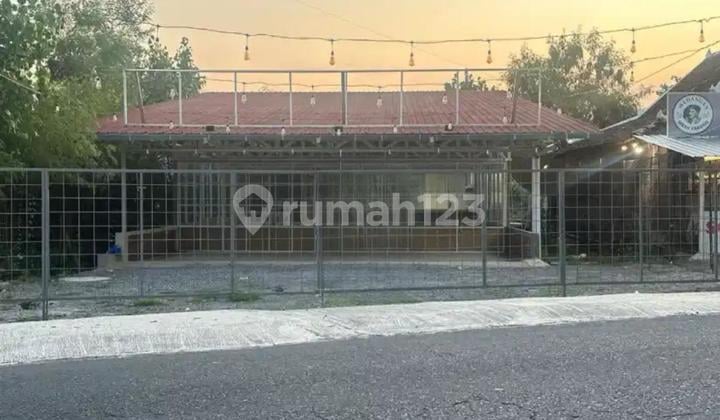 Ruang Usaha murah luas di Jalan Utama Jl Kaliurang dekat kampus UII, UGM