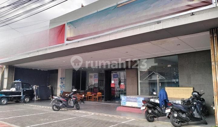 Ruko atau Gedung besar di tengah kota Jogja cocok showroom, Kantor sangat dekat ke Malioboro, Kraton, dll