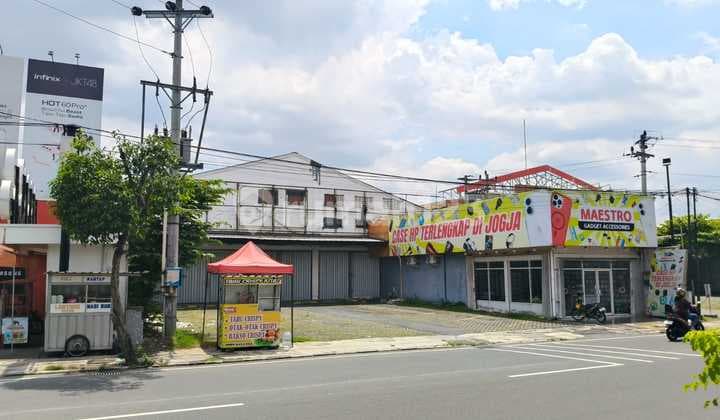 Gedung , Gudang, Ruang Usaha di Jl Bantul Mantrijeron Yogyakarta, Dekat ke Kraton, Malioboro, Taman Sari, Alun-Alun Selatan, Dll
