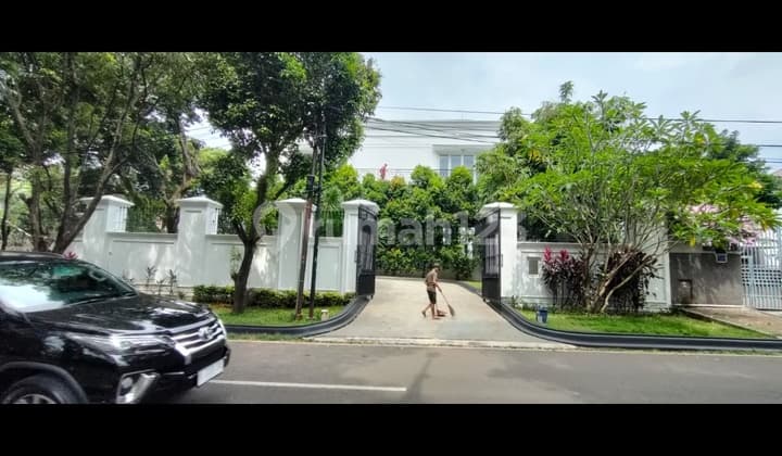 Rumah mewah dikawasab pondok Indah