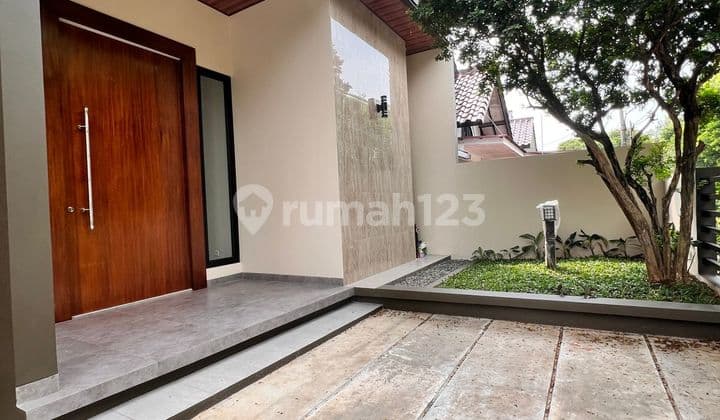 Newly Renovated Modern Home with Granite Flooring in Villa Melati Mas.