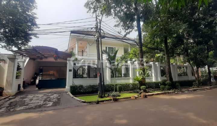 Dijual Rumah Mewah, Lantai Marmer di Jakarta Selatan
