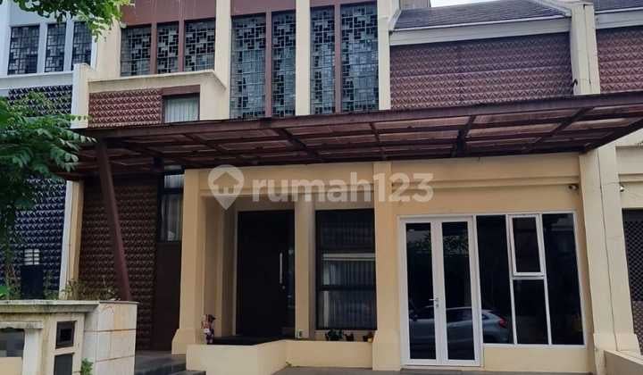 Dijual Cepat, Rumah Murah Semi Furnished di Greenwich