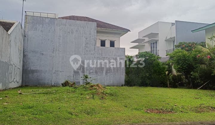 For Sale The Green BSD Lot, Boulevard and Park Corner Position