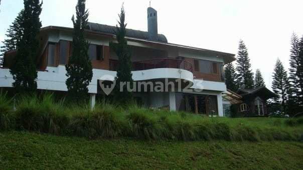 Villa Cantik Dan Mewah Di Lembang Asri Bandung Jawa Barat