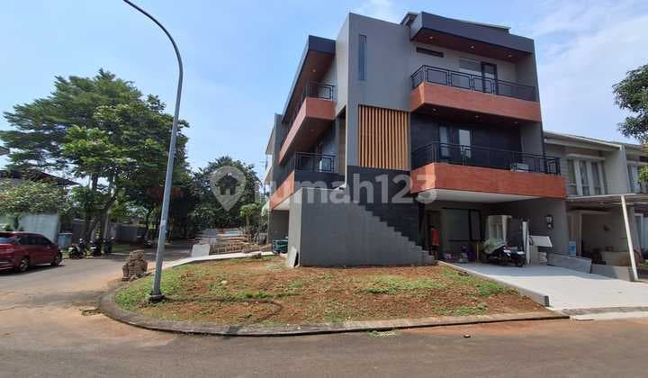 JUAL RUMAH BRAND NEW HOEK ADA PRIVATE LIFT DI SUTERA FERONIA PARK