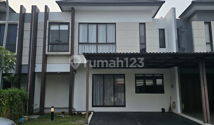 Rumah Cantik Dan Mewah Di The Mozia