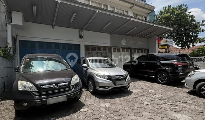 Ruang Usaha Bagus 1800 m2 SHM Mainroad Jl Pasir Kaliki, Bandung