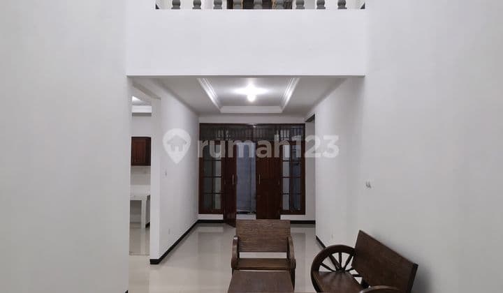 Rumah Murah Minimalis 2 Lantai SHM di Kopo Kencana, Bandung