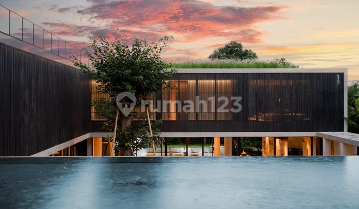 Super Luxurious Modern Villa, View of Rice Fields & River, Canggu Pererenan