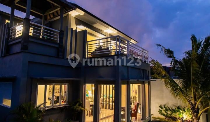 Luxury Villa 3 Minutes to Bali Cliff Beach & 30 Minutes to Airport, Ungasan