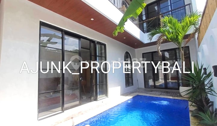 Brand New Vila Style Tropis Lokasi Area Padonan - Canggu