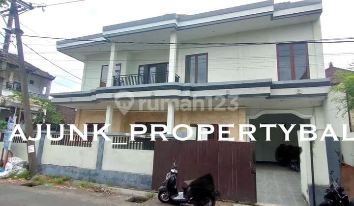 Modern 2-Story House in the City Center, North Denpasar