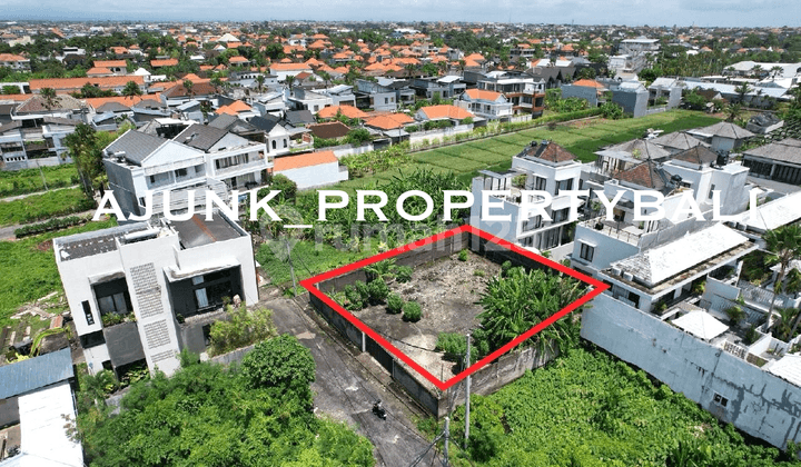 Tanah Premium & Strategis, di Berawa - Canggu, 5 Menit ke Pantai