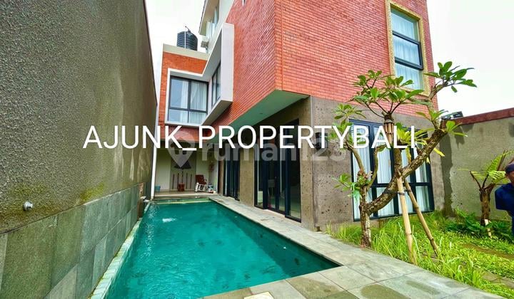 Vila Baru Style Modern Hanya 4,9 KM ke Pantai Pandawa, Ungasan