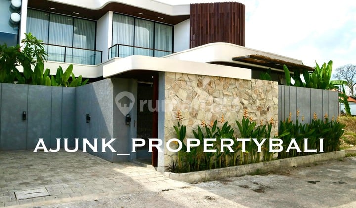 New Villa 2 Unit Modern Style One Gate Security 24 hr, Pererenan