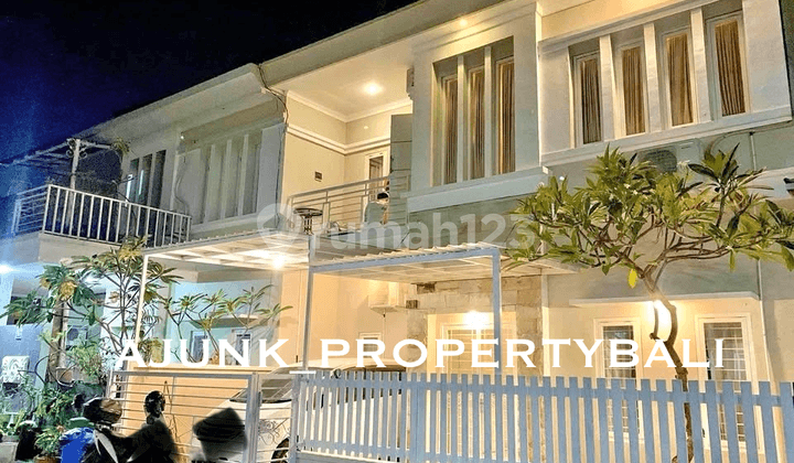 Rumah Modern , Kawasan Elit One Gate, Mahendradata Denpasar Barat