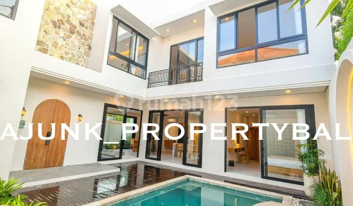 Vila Style Modern Tropis Lokasi Pecatu - Uluwatu