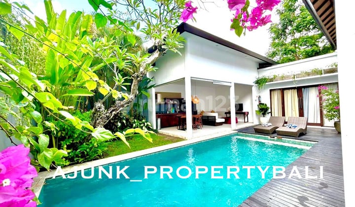 Vila Modern Tropis, Di Cluster Komplek 24 Hrs Security, Umalas