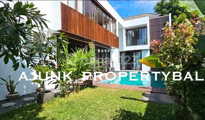 Vila Modern Tropis, One Gate, 5 Menit ke Pantai Mertasari Sanur