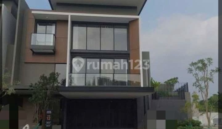 Dijual rumah sultan dekat botanical park BSD, hook, hadap Utara timur lebar 12, rumah siap huni