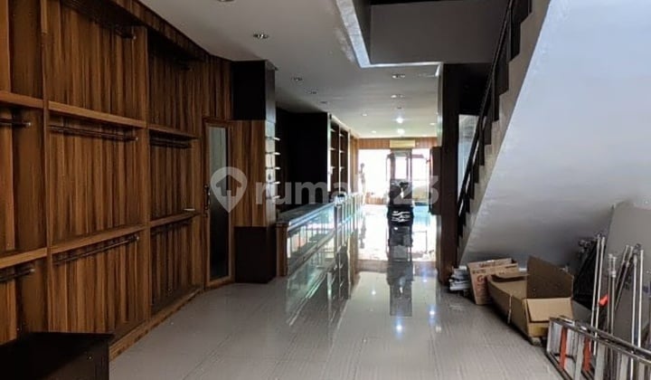 Ruko Di Pasar Lama , Harga Termurah, Hadap Jalan, Cocok Untuk Usaha Dan Kantor, Pasar Lama Tangerang
