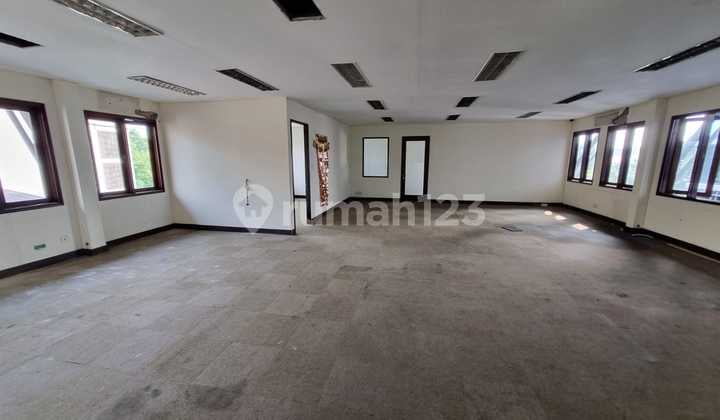 Disewakan Gedung Siap Pakai , Dekat Pintu Tol Kebon Jeruk