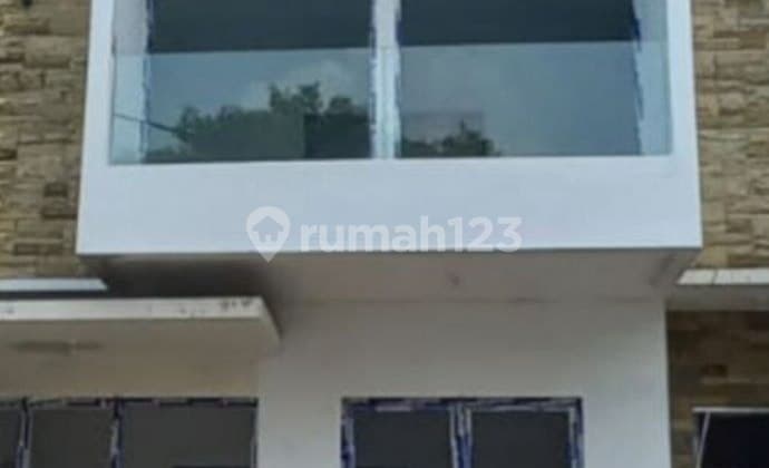 Rumah 2 Lantai Baru Gress, Modern Minimalis, Luas dan Siap Huni