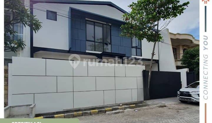 New Modern and Strategic House in Sutorejo Mulyorejo, Surabaya