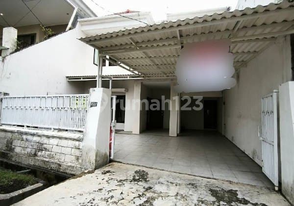 Rumah di Margorejo Indah Surabaya Siap Huni Bagus dan Strategis