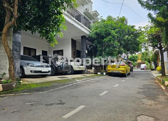 Dijual Rumah di Semarang Barat, Bebas Banjir, Swimm Pool, Semarang