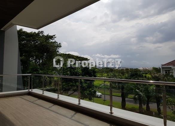 Graha Padma, Dekat Bandara dan Columbia Asia Hospital, Semarang