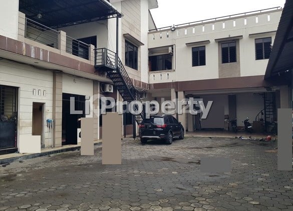 DISEWAKAN rumah Supriyadi, dekat gerbang tol Gayamsari, lantai atas, Semarang