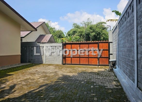 Salatiga, Dekat Mountainview School, Siap Huni, 312M2, Jawa Tengah